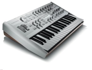 Access Virus TI2 POLAR synthesizer